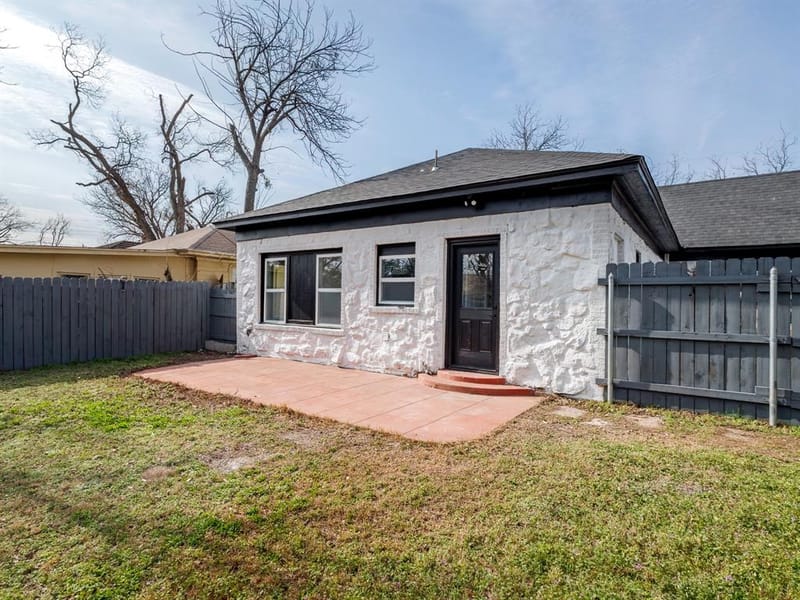 1610 1st Street, Brownwood TX 76801 - Photo 9