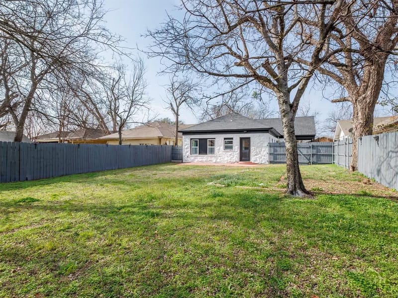 1610 1st Street, Brownwood TX 76801 - Photo 8