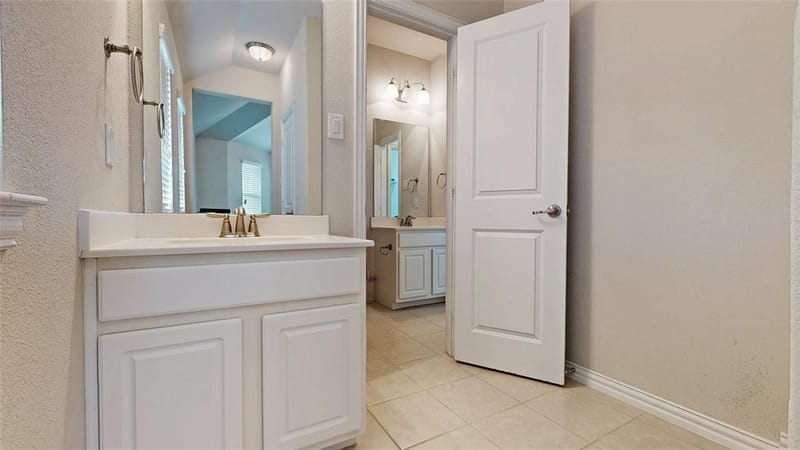 1921 Lake Front Trail, Garland TX 75043 - Photo 36
