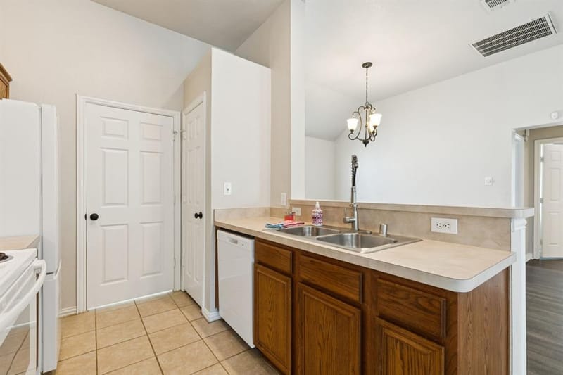 1425 Devonshire Drive, Providence Village TX 76227 - Photo 8