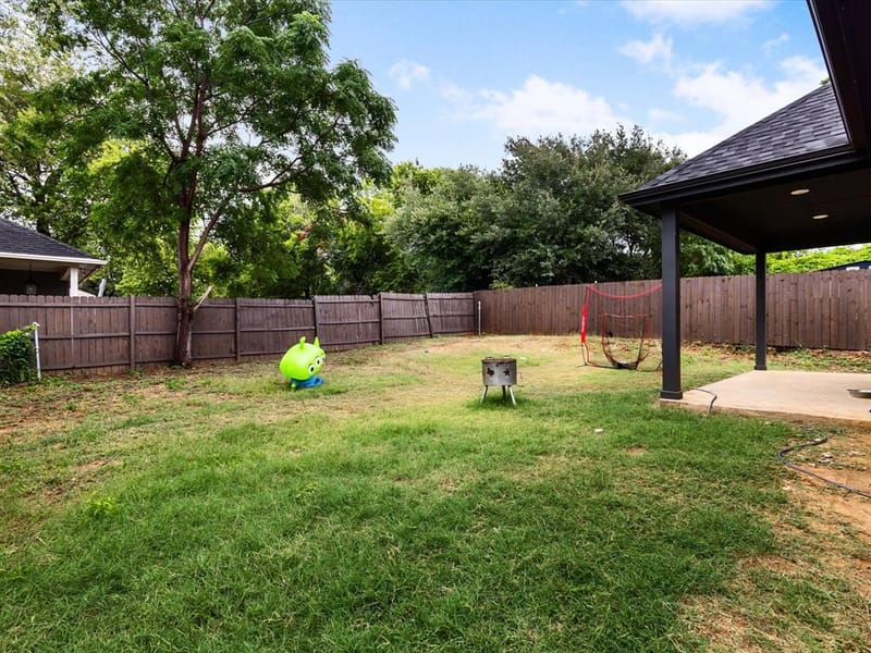 4755 Ramey Avenue, Fort Worth TX 76105 - Photo 20