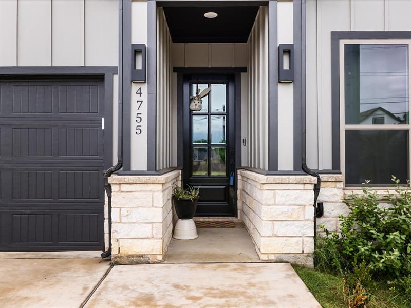 4755 Ramey Avenue, Fort Worth TX 76105 - Photo 4