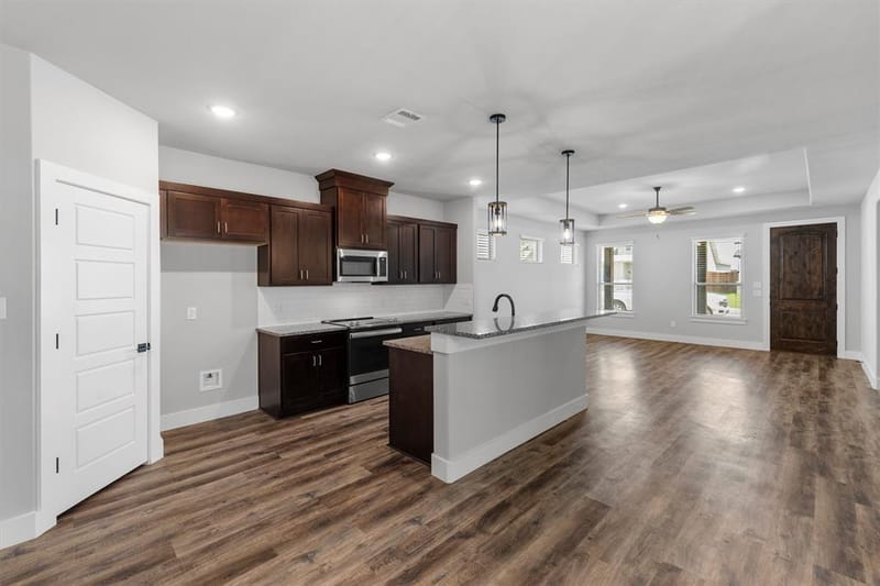 641 The Cottages Drive, Godley TX 76044 - Photo 13