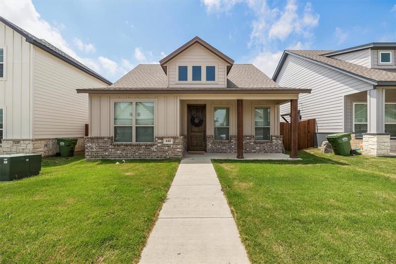 641 The Cottages Drive, Godley TX 76044 - Photo 3