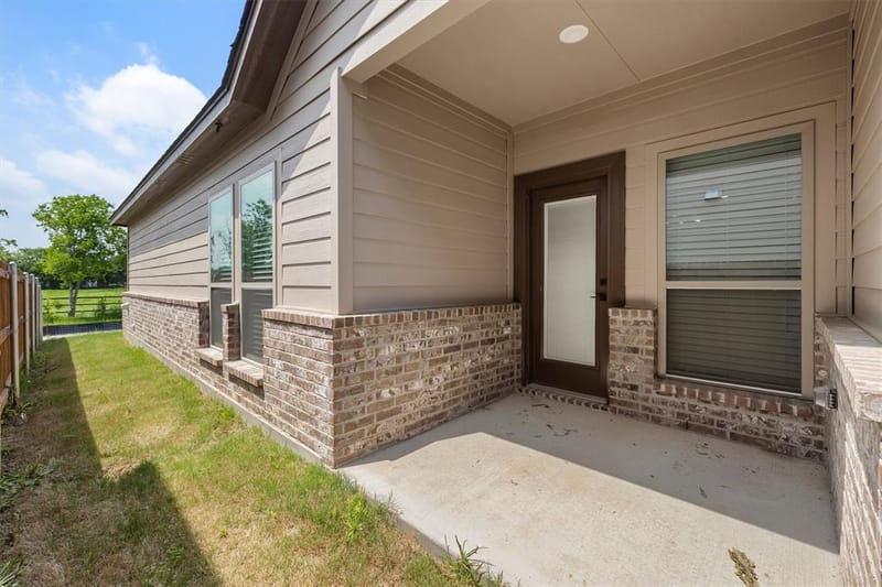 641 The Cottages Drive, Godley TX 76044 - Photo 36