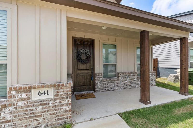 641 The Cottages Drive, Godley TX 76044 - Photo 5