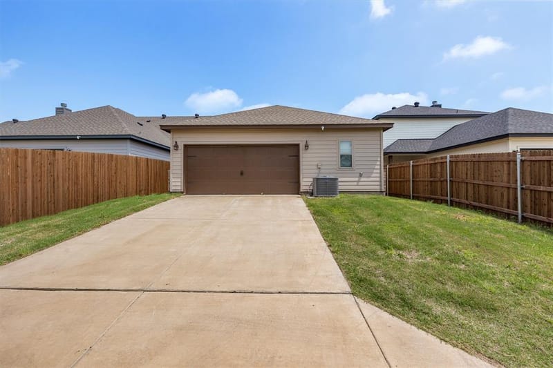 641 The Cottages Drive, Godley TX 76044 - Photo 38