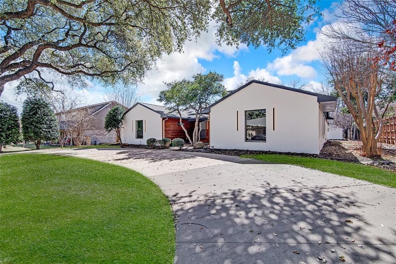 7992 Fallmeadow Lane, Dallas TX 75248 - Photo 3