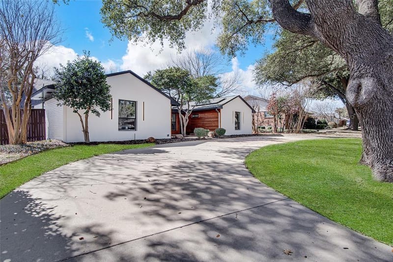 7992 Fallmeadow Lane, Dallas TX 75248 - Photo 4