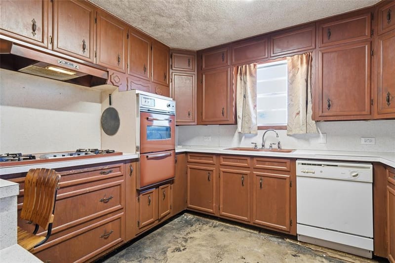 901 S Old Robinson Road, Robinson TX 76706 - Photo 10