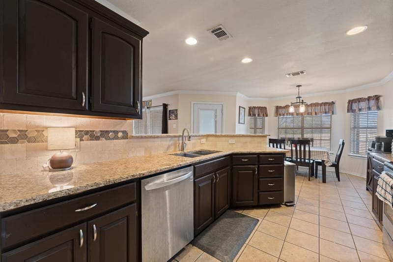 529 Mckittrick Court, Godley TX 76044 - Photo 6