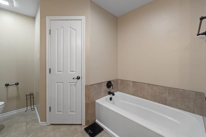 529 Mckittrick Court, Godley TX 76044 - Photo 14