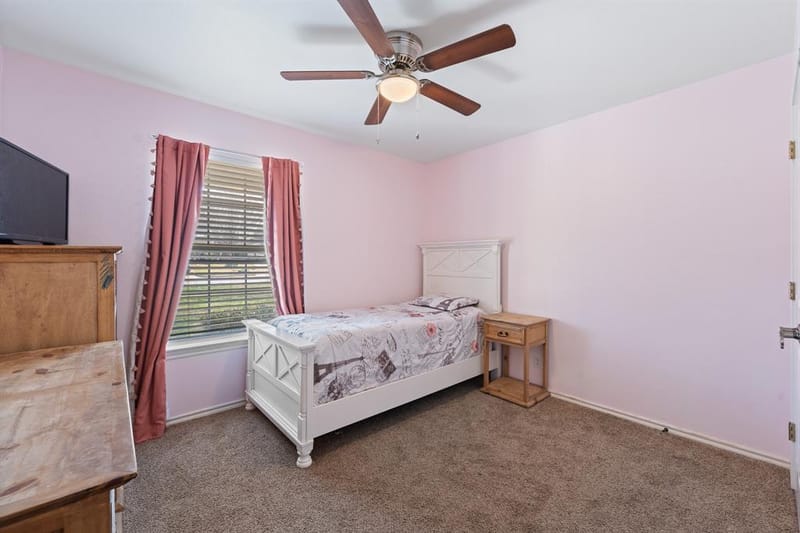 529 Mckittrick Court, Godley TX 76044 - Photo 18