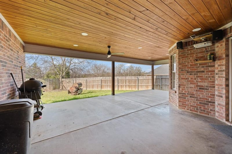 529 Mckittrick Court, Godley TX 76044 - Photo 25
