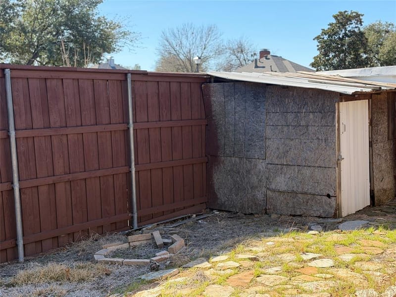 2702 Grasmere Street, Garland TX 75040 - Photo 6