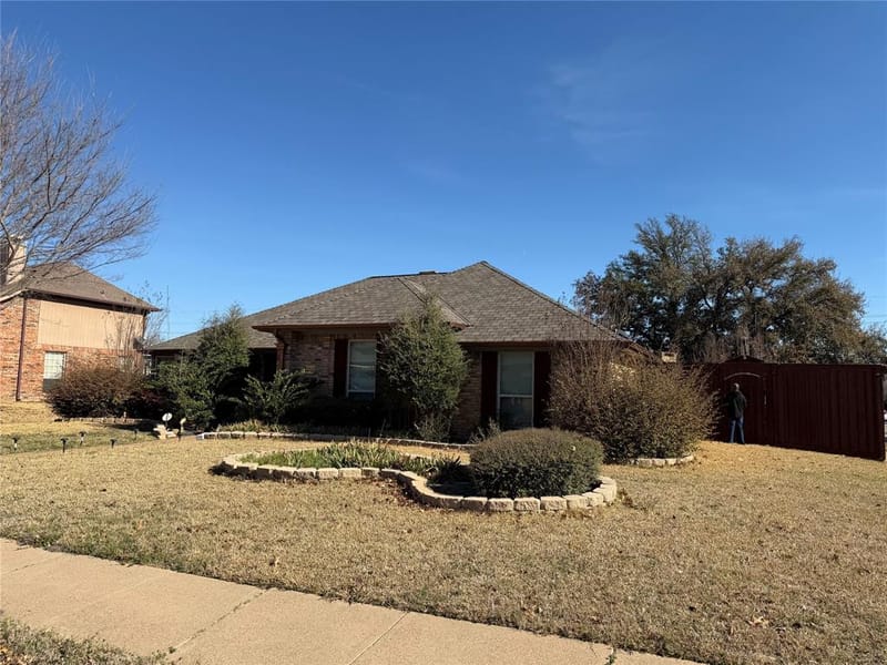 2702 Grasmere Street, Garland TX 75040 - Photo 4