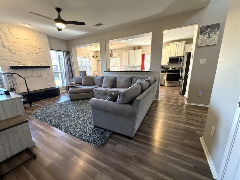 1627 Heron Drive, Aubrey TX 76227 - Photo 6