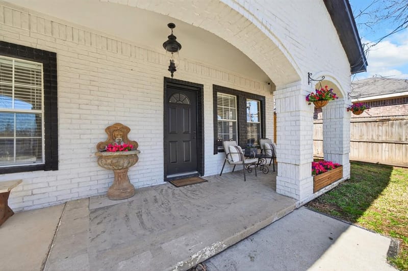 607 Bethpage Avenue, Dallas TX 75217 - Photo 2