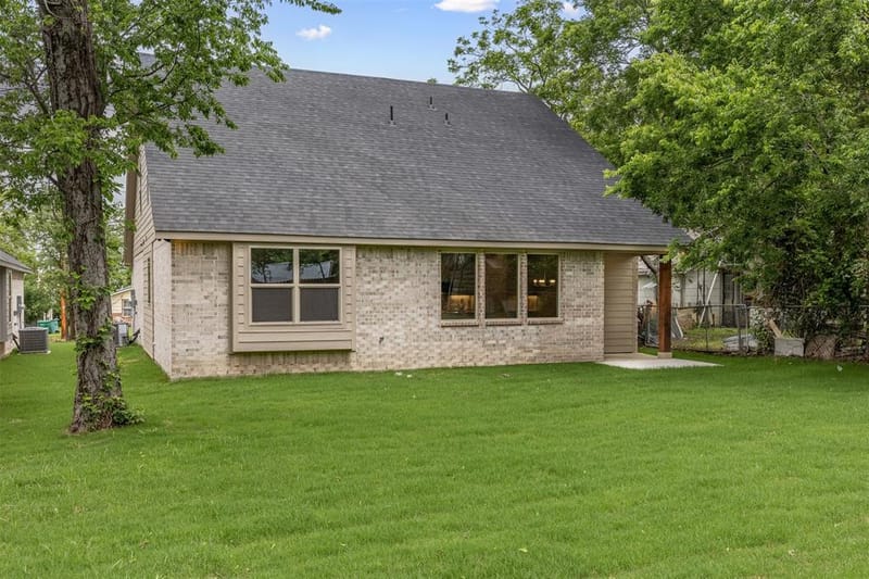 714 E McGee Street, Sherman TX 75090 - Photo 32