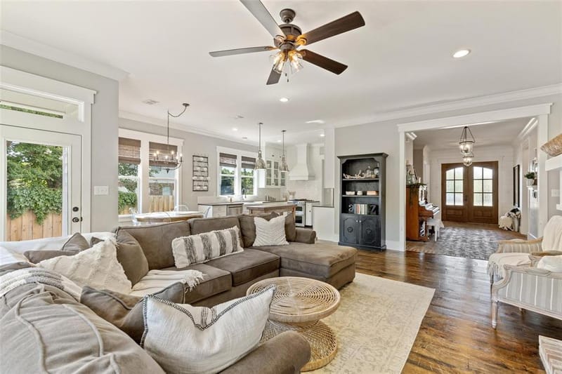 1109 E Oakdale Road, Irving TX 75060 - Photo 14