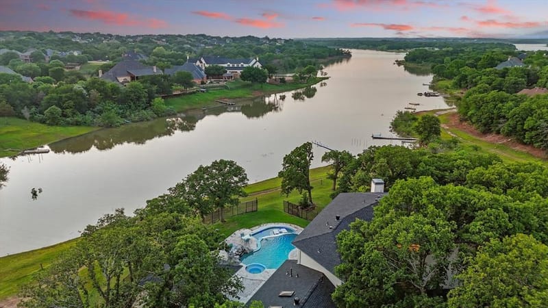 772 Lakewood Court, Highland Village TX 75077