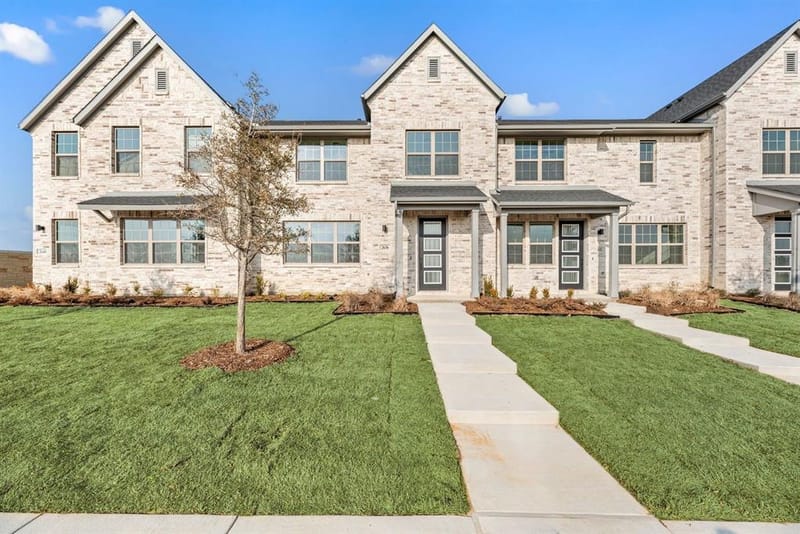 2636 Red Tailed Hawk Lane, McKinney TX 75071