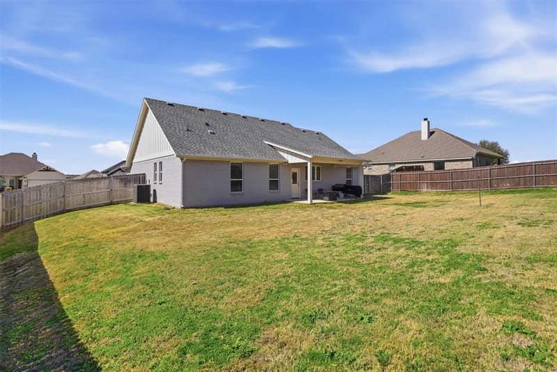 4004 Gallivant Drive, Granbury TX 76049 - Photo 25