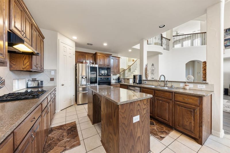721 Peco Street, Lantana TX 76226 - Photo 16