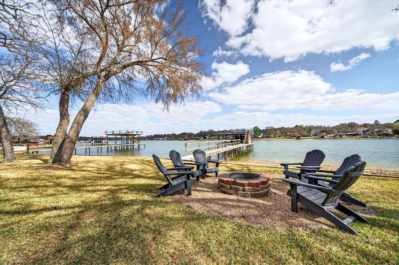 212 Sunray Street, Mabank TX 75156