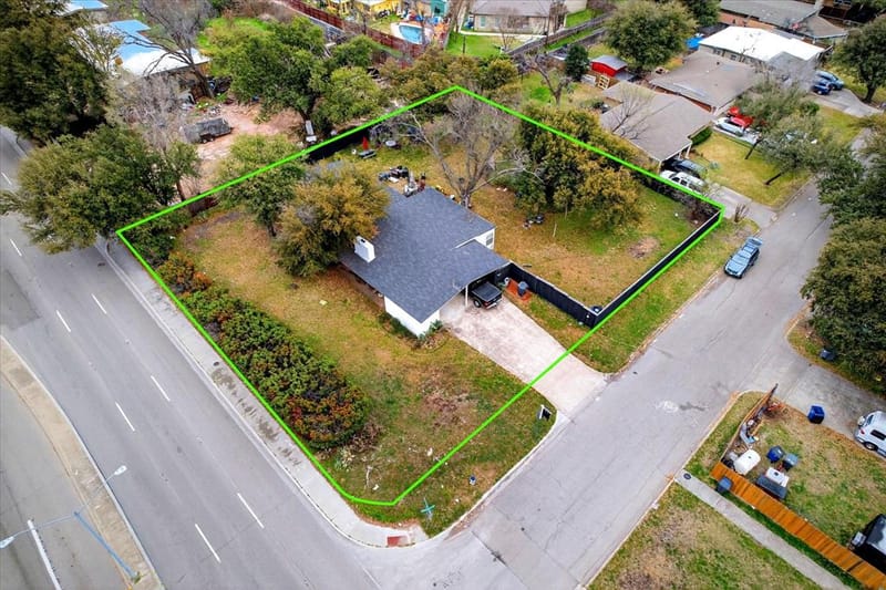 3634 Walnut Hill Lane, Dallas TX 75229 - Photo 3