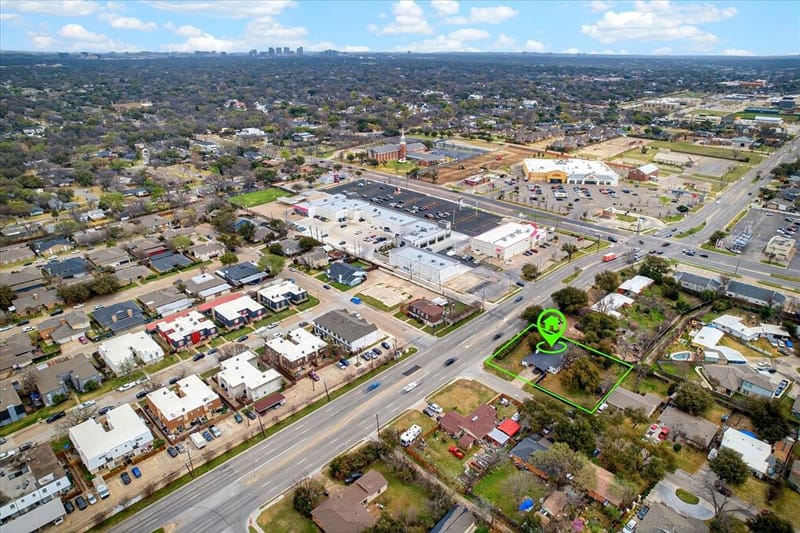 3634 Walnut Hill Lane, Dallas TX 75229 - Photo 8