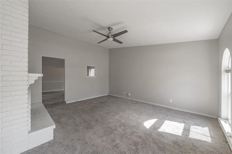 714 Woodlawn Lane, Grand Prairie TX 75052 - Photo 4