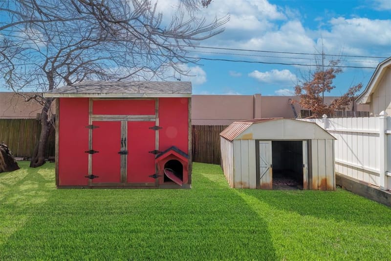709 Raywood Drive, Grand Prairie TX 75052 - Photo 16