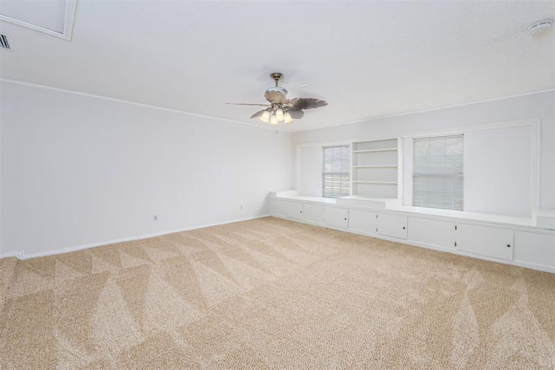 709 Raywood Drive, Grand Prairie TX 75052 - Photo 12