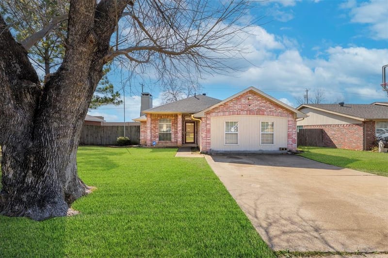 709 Raywood Drive, Grand Prairie TX 75052 - Photo 20