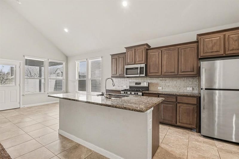 905 Falcon Road, Argyle TX 76226 - Photo 7