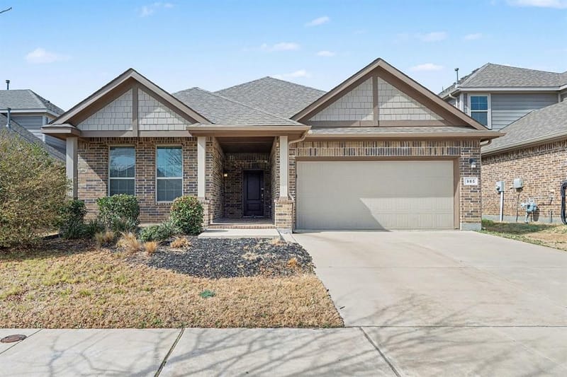 905 Falcon Road, Argyle TX 76226
