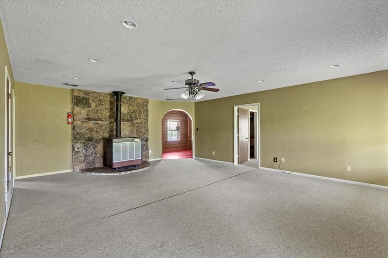 800 County Road 426, Cleburne TX 76031 - Photo 16
