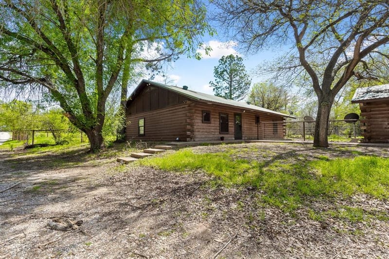 800 County Road 426, Cleburne TX 76031 - Photo 7