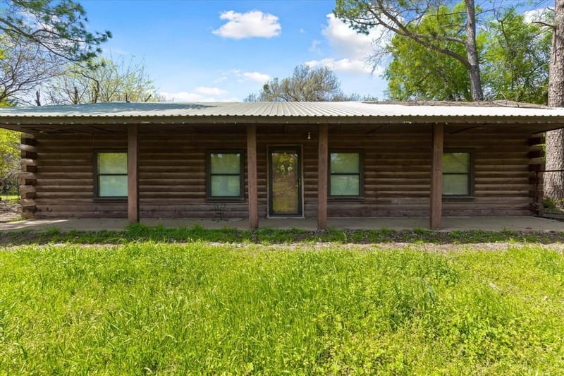 800 County Road 426, Cleburne TX 76031 - Photo 3