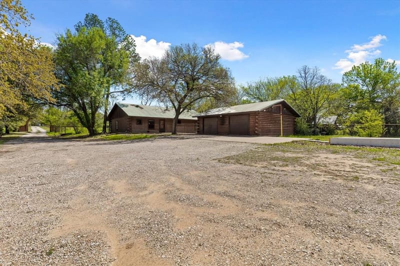 800 County Road 426, Cleburne TX 76031 - Photo 4