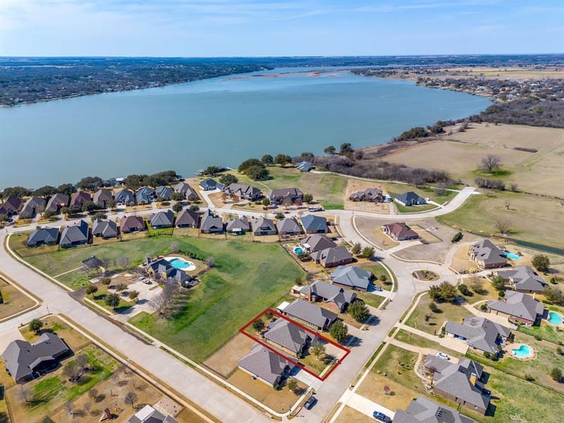 3303 Ferry Boat Lane, Granbury TX 76049 - Photo 2