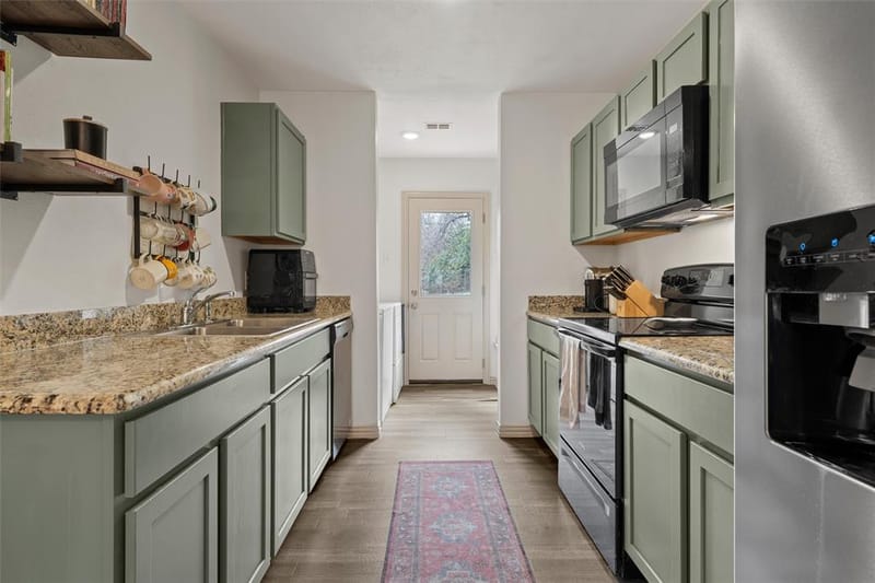 1124 N 13th Street, Waco TX 76707 - Photo 9
