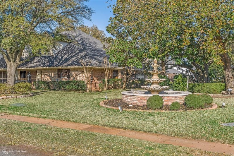 106 Fairmont Drive, Bossier City LA 71111