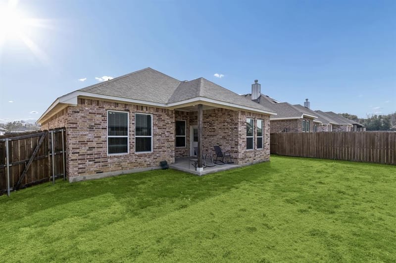 388 N Montague Street, Pilot Point TX 76258 - Photo 25