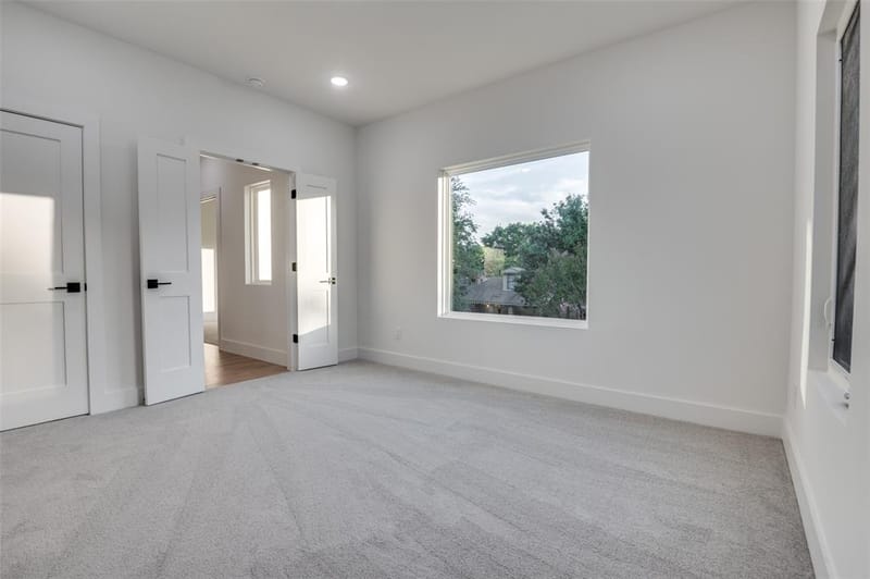 514 S Glasgow Drive, Dallas TX 75223 - Photo 26