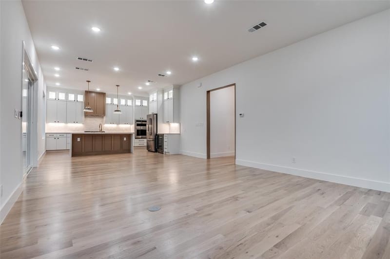 514 S Glasgow Drive, Dallas TX 75223 - Photo 7