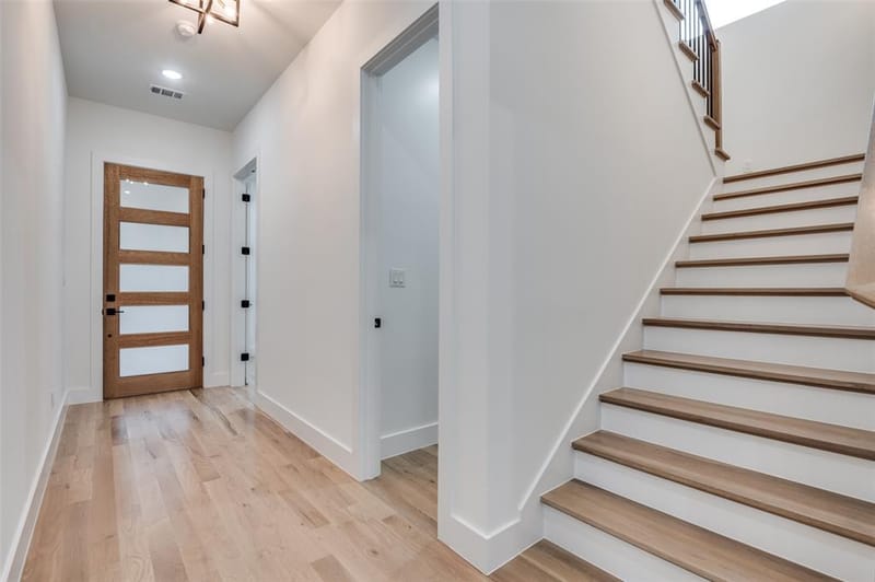 514 S Glasgow Drive, Dallas TX 75223 - Photo 3