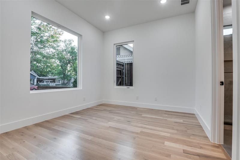 514 S Glasgow Drive, Dallas TX 75223 - Photo 28
