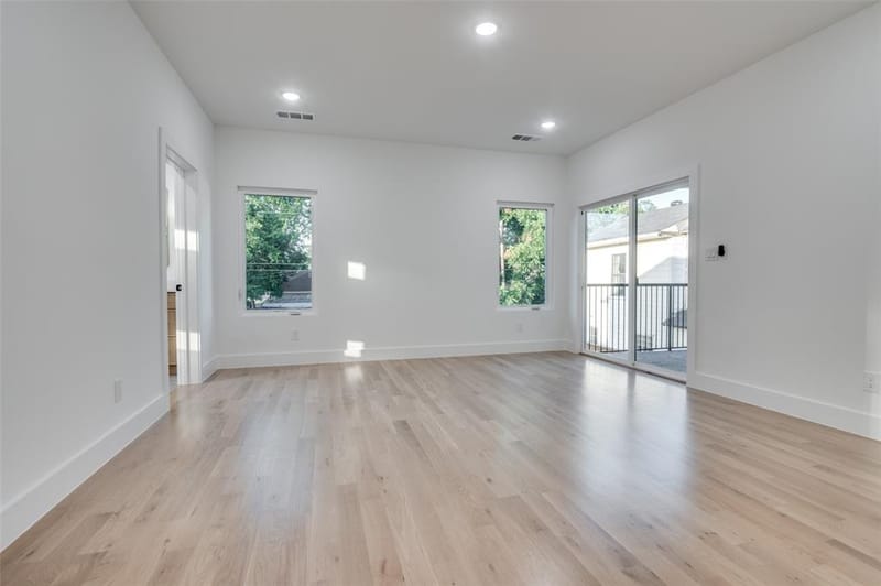 514 S Glasgow Drive, Dallas TX 75223 - Photo 15